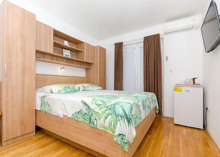 House Nikola 3*