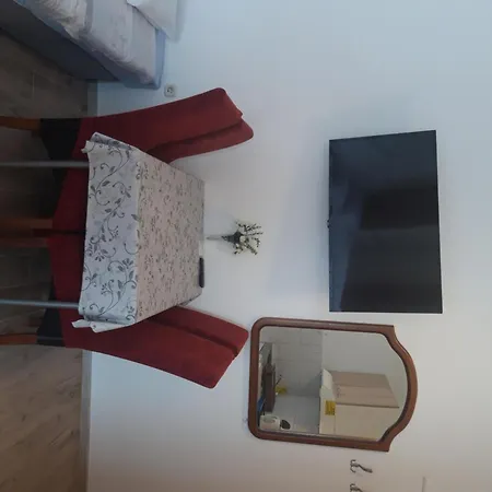 House Nikola 3*